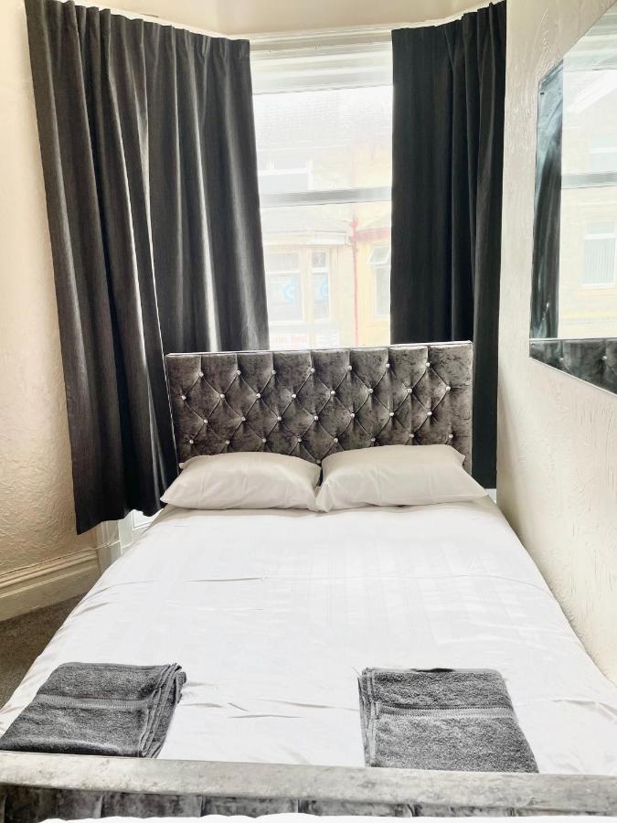 The Stone House Hotel Blackpool Bagian luar foto